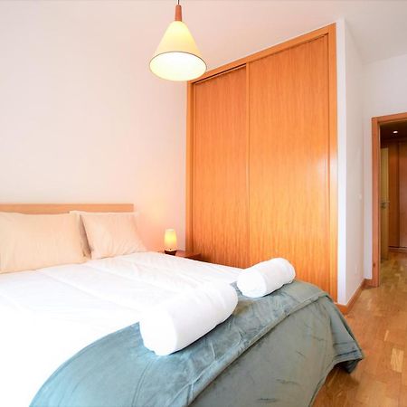 Marina De Albufeira T1 Ate 2 Pax Ou T2 Ate 6 Pax Com Piscina E Vista Marina Apartment Bagian luar foto